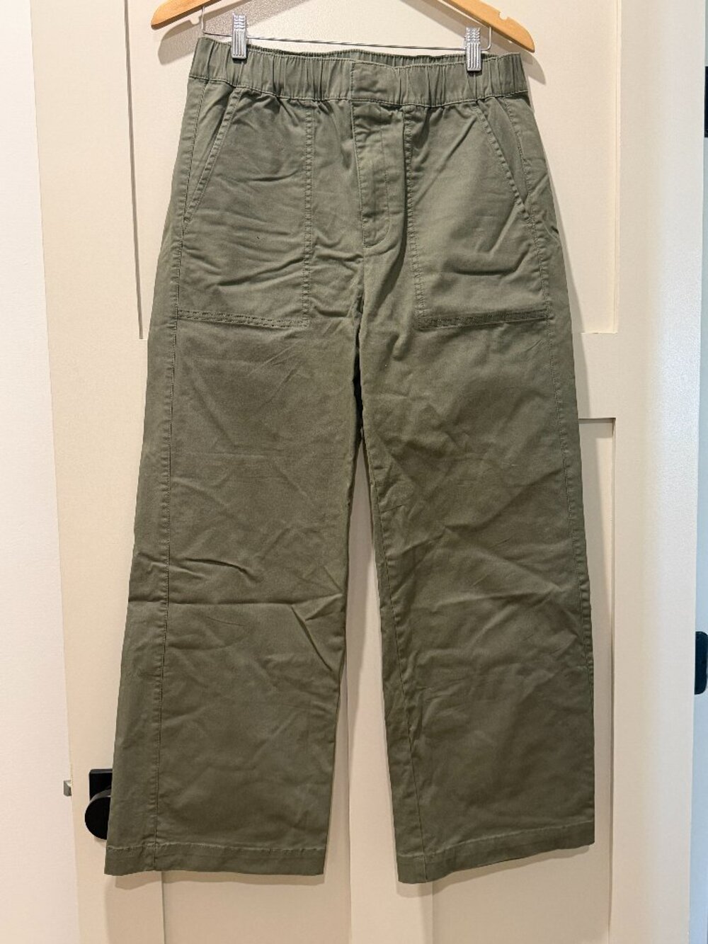 NWOT Gap Factory Wide Leg Olive Green Pant - Size M
